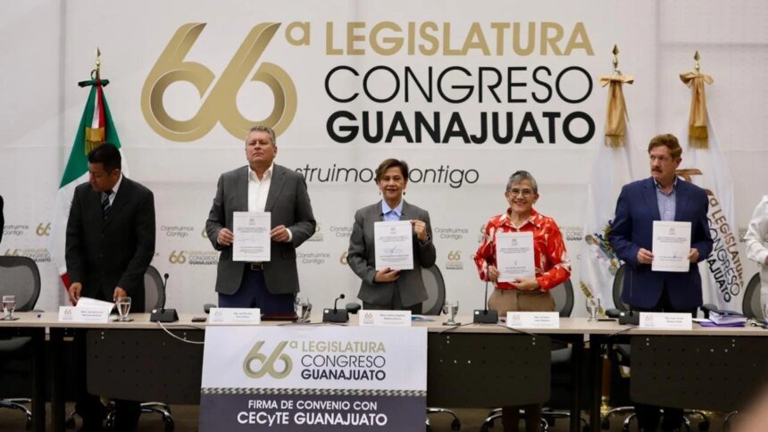 Fortalecen educación CECyTEG y Congreso del Estado con firma de convenio Contacto