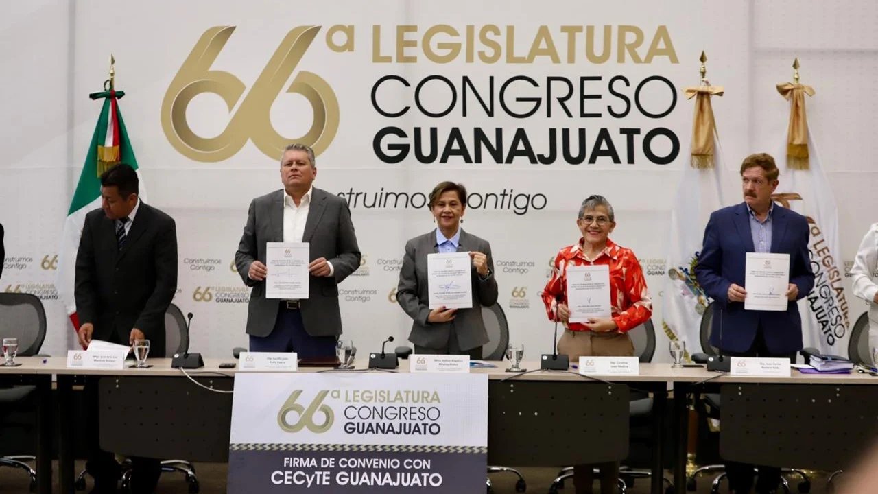 Fortalecen educación CECyTEG y Congreso del Estado con firma de convenio Contacto