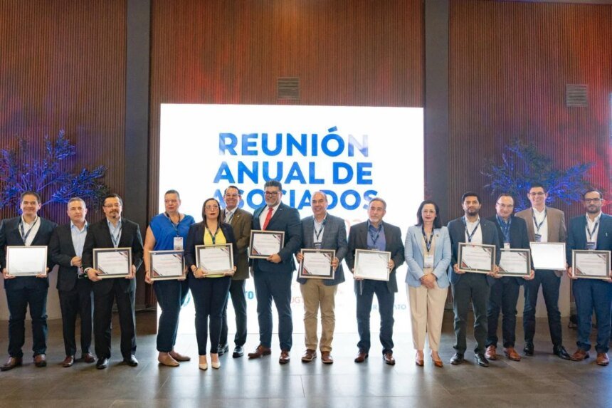 Gobierno refrenda coordinación con industria automotriz para impulsar inversión, empleo y MIPYMES Contacto