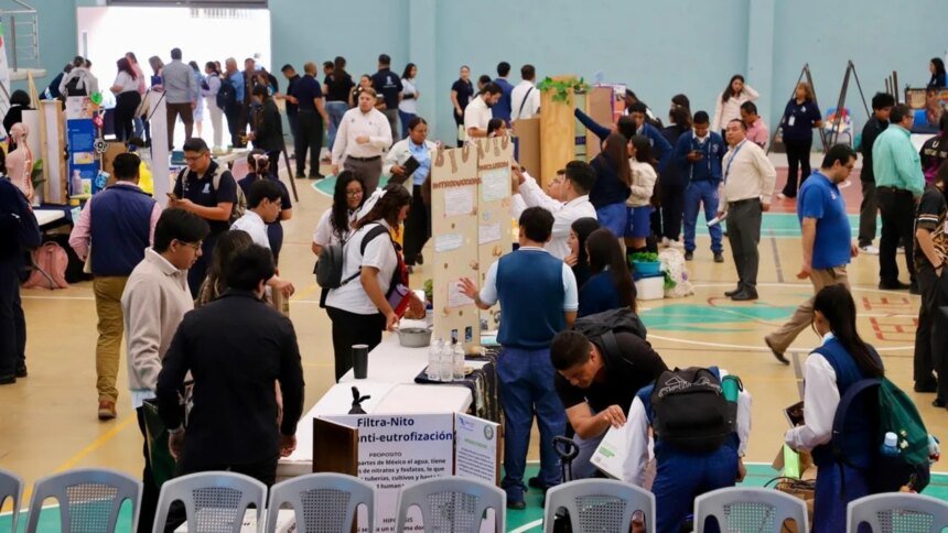 Impulsa INFOMATRIX Guanajuato emprendimiento en estudiantes de CECyTEG Contacto