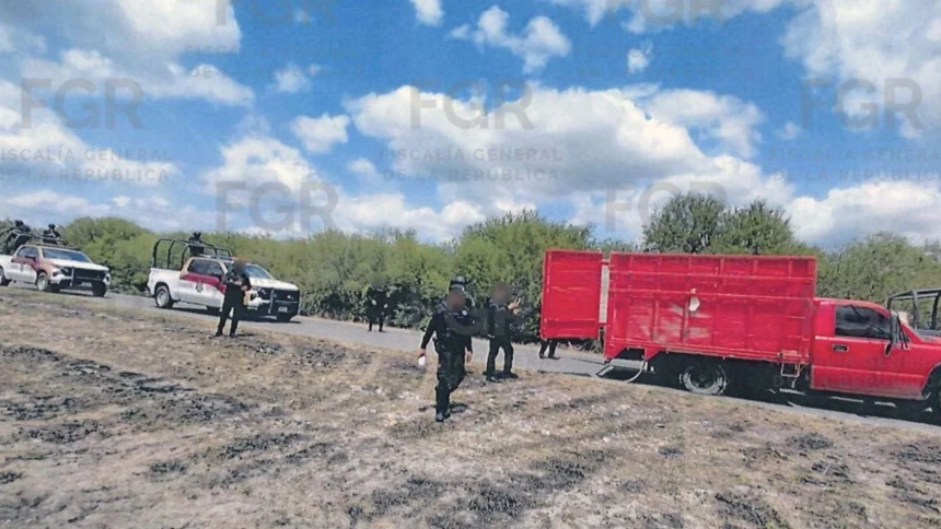 incautan casi 5 mil litros de diésel ocultos en camión Contacto