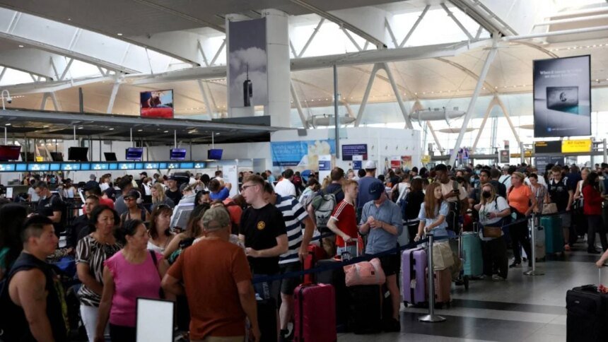 Ottawa exige a migrantes irregulares salir o enfrentar expulsiones hacia EE. UU. Contacto