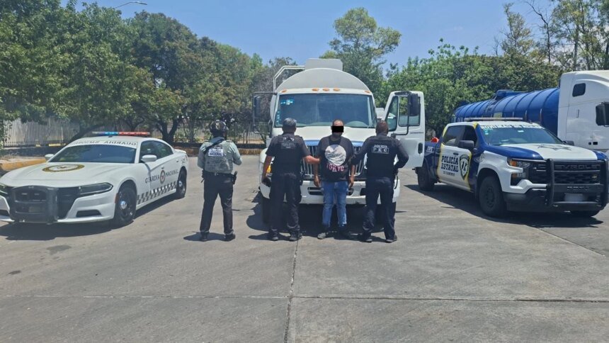 Policía Estatal de Caminos confiscó 20 mil litros de hidrocarburo en Celaya. Contacto