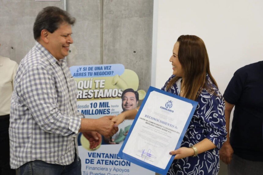 Reconocen a comerciantes cumplidores en Guanajuato por Tú Puedes. Contacto