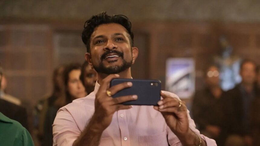 Utkarsh Ambudkar une su talento musical y actoral en un solo proyecto Contacto