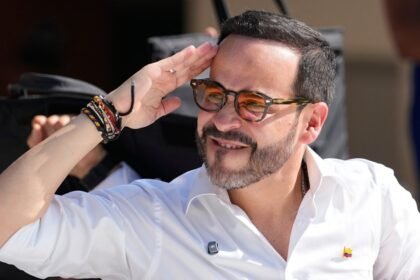 De la Espriella sorprende en Colombia, superando a Cepeda en elecciones