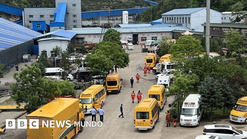 Explosión en mina de carbón en China deja 90 muertos y conmueve al mundo