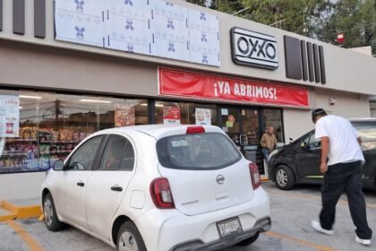 Guanajuato Capital: Reapertura de OXXO tras incendios de febrero