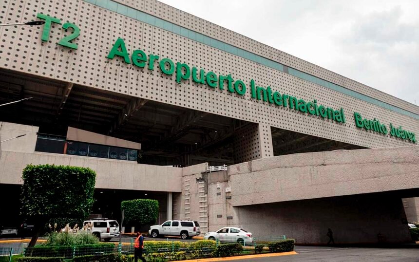 Asesinato de mujer en AICM conmueve a México y sus familias