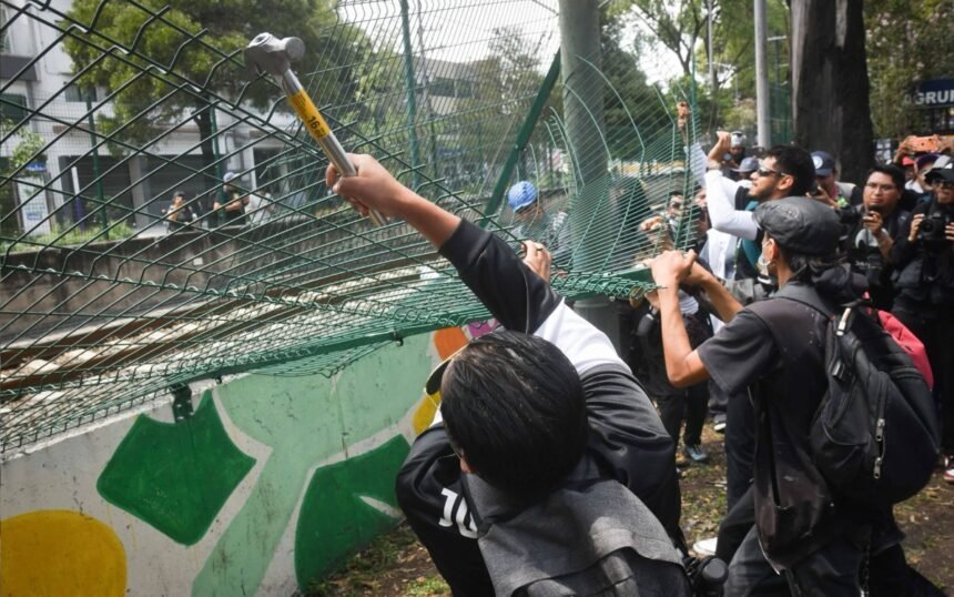 Cierre del Tren Ligero en México afecta a familias en [Estado]