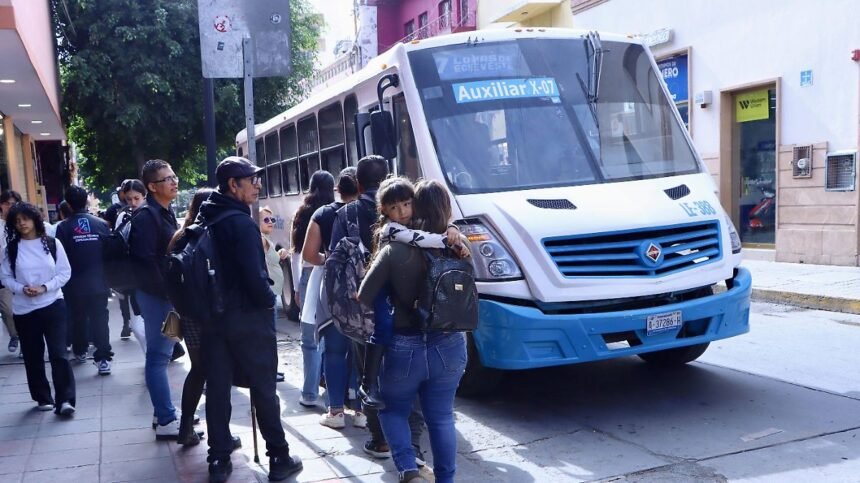 León, Gto.: SIT enfrenta una caída del 32% en usuarios en 7 años