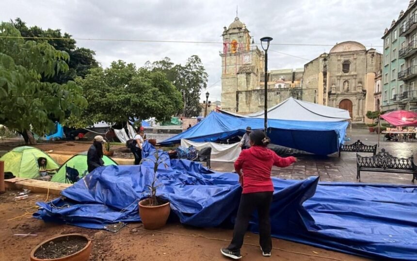 México: CNTE finaliza plantón tras 26 días en Oaxaca, impactando familias