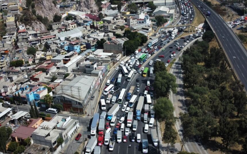 México: Transportistas preparan megabloqueo durante partido México-Chequia