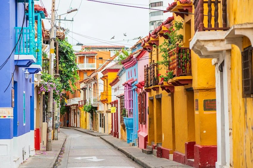 Mexico's New Air Routes Bring Hope for Travelers and Families