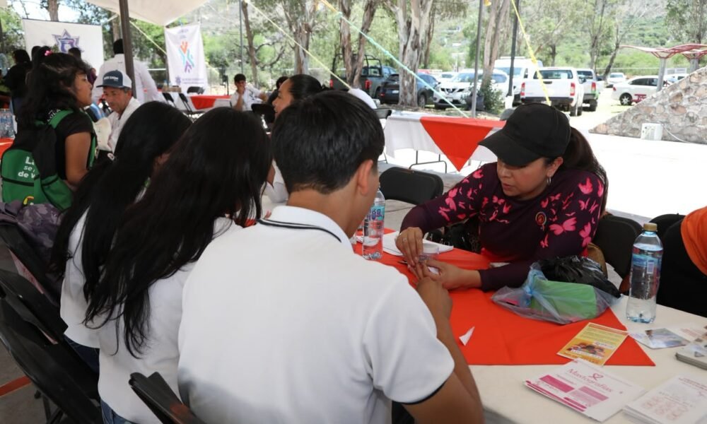 Querétaro: Feria de Salud en Colón Brinda 3,000 Atenciones Gratuitas