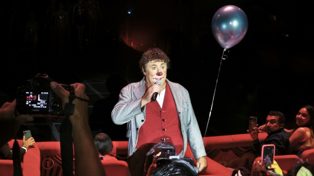 David Larible brilla en el debut del Circo de las Estrellas en León