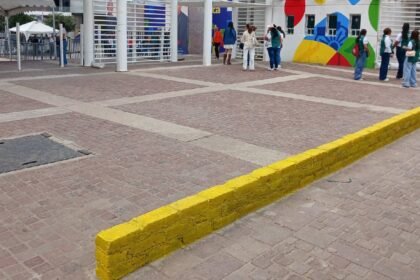 Feria se alista ante lluvias con nueva barda de protección