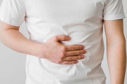 México alerta sobre riesgo de ciclosporiasis en EE.UU. y su impacto en familias