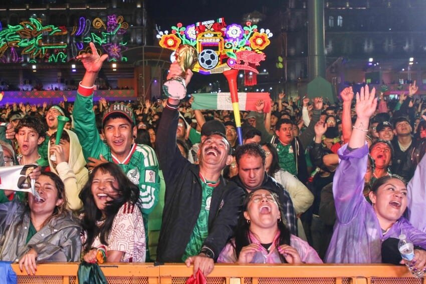 Mexico City Celebrates World Cup Spirit with Thriving Fan Crowds