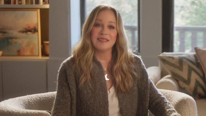 Christina Applegate deja el hospital tras valiente recuperación de 4 meses