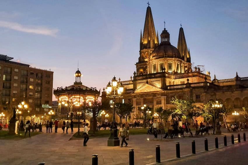 Essential Information for Daily Life in Mexico