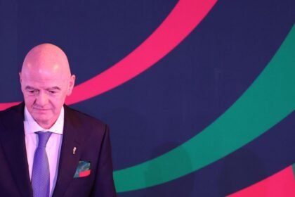Infantino encuentra apoyo en América Latina durante su crisis global