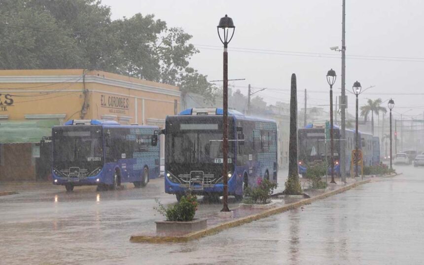 Intensas lluvias y calor de hasta 45 °C en México este domingo