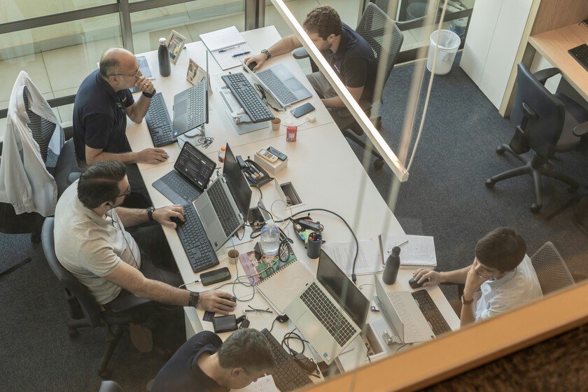 La IA permite ganar tres horas libres a la semana en el trabajo
