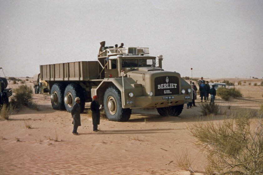 Berliet T100: El gigantesco camión francés que fracasó en el desierto