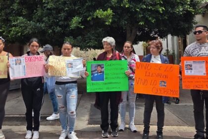 Guanajuato Capital: Familia busca a Miguel González en Semefo