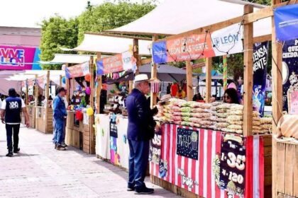 León, Gto.: Empresarios alertan sobre costos en negocios formales.