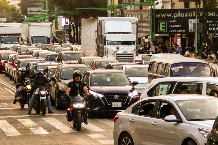 Mexico City Traffic Challenges: How They Affect Daily Life