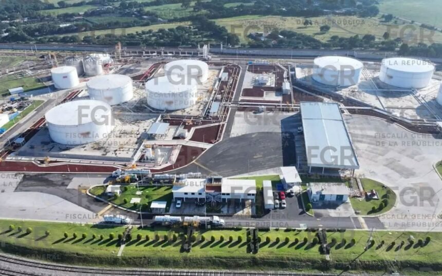 México: FEMDO investiga el decomiso de 59 millones de litros de hidrocarburo en Guanajuato
