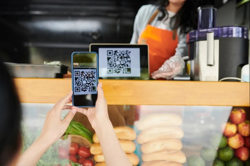 Mexico's Digital Economy Bill: Reducing Cash Use for Families