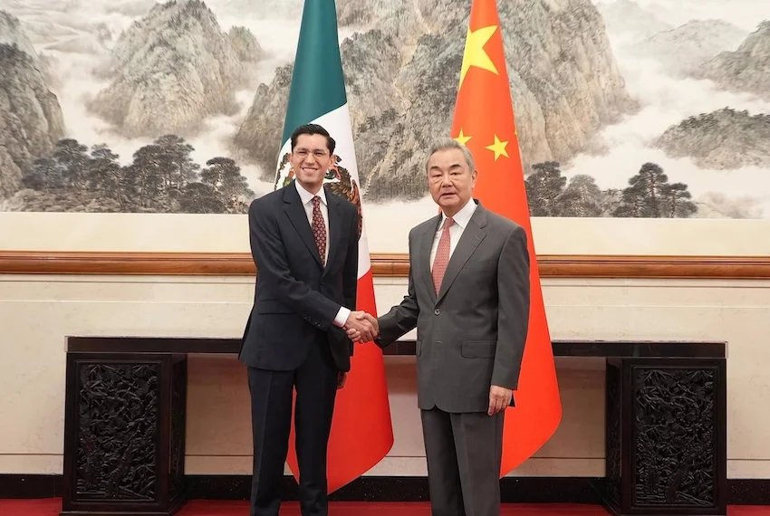 Mexico's Foreign Affairs Chief Discusses Key Issues in Beijing