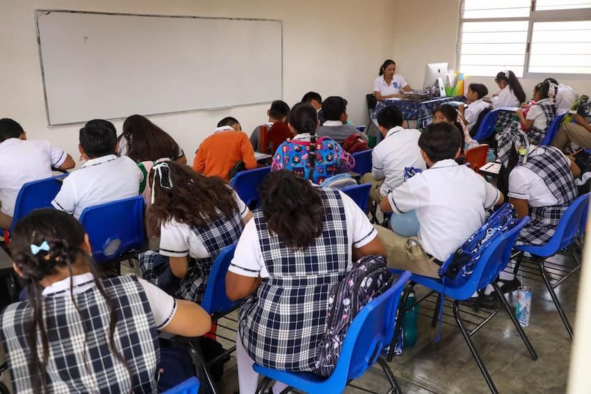 Mexico's Students Face Skills Decline, Impacting Futures and Families