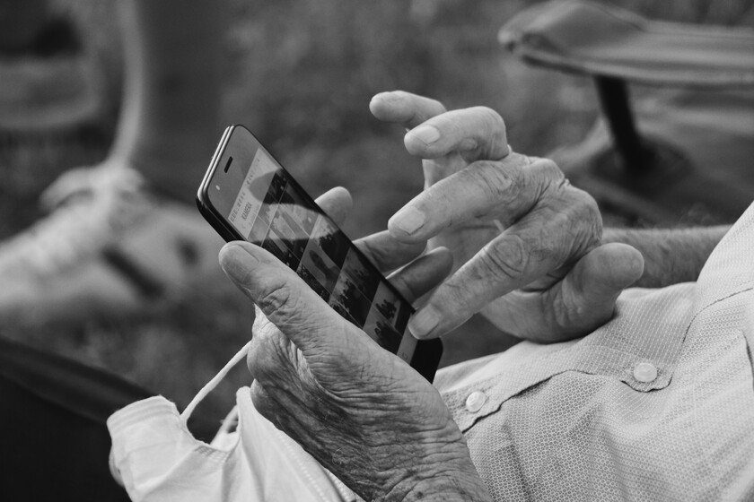 Modelos de dispositivos con botones grandes y fáciles de usar