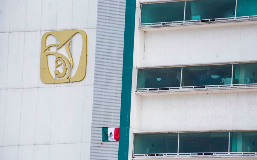 México: IMSS restringe modalidad 40; Senado analizará sus efectos