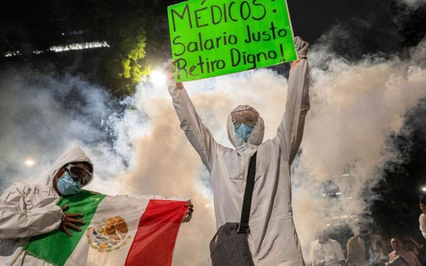 México: IMSS revisa aumento salarial y regularización de plazas tras rechazo sindical
