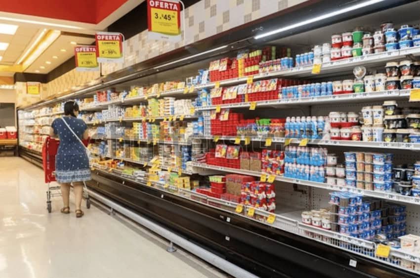 Mexico's 0.9% Economic Growth: What It Means for Your Family