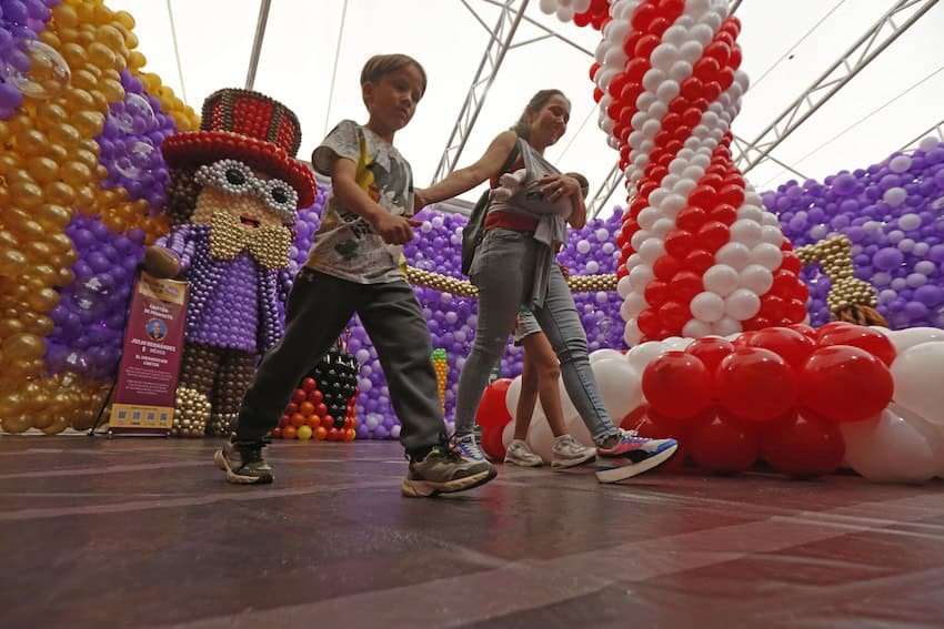 Mexico's Economy Boost: 3.7% Growth Benefits Families Nationwide